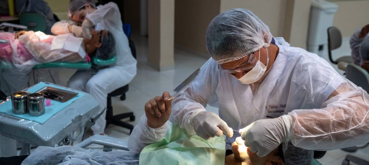 No momento, você está visualizando Alunos do CCJuv recebem atendimento odontológico em parceria com a Faculdade Cathedral