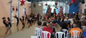 Leia mais sobre o artigo CCJuv reúne elenco do espetáculo de Natal “Árvore de Esperança”