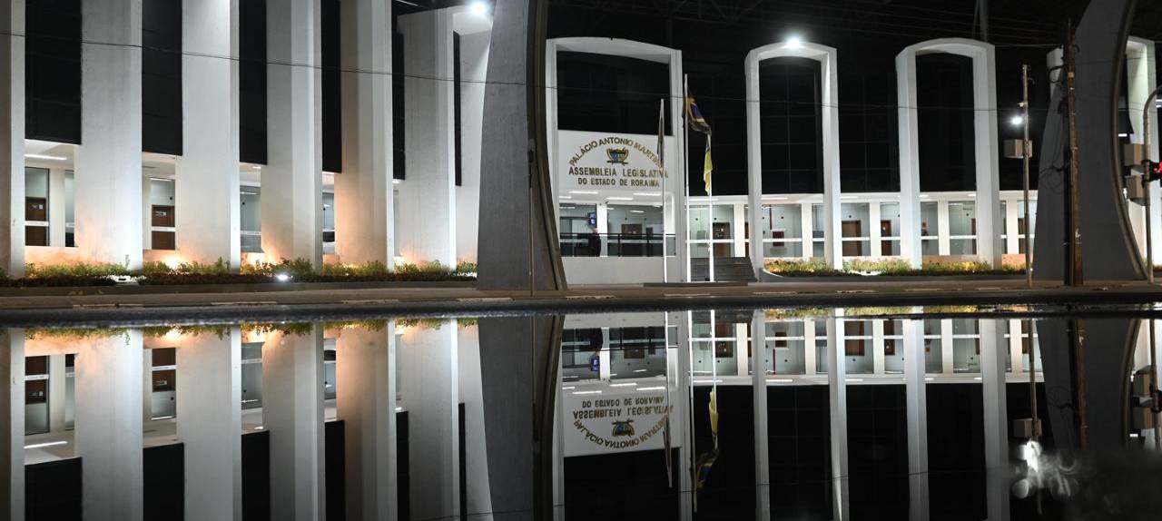 No momento, você está visualizando completa 35 anos com avanços legislativos, diálogo popular e projetos inovadores