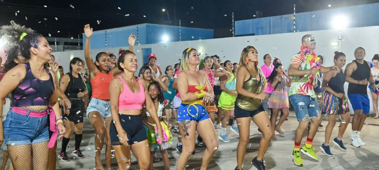 No momento, você está visualizando CCJuv leva “Carnaval da Zumba” com aulão gratuito na Praça Chaguinha Aguiar