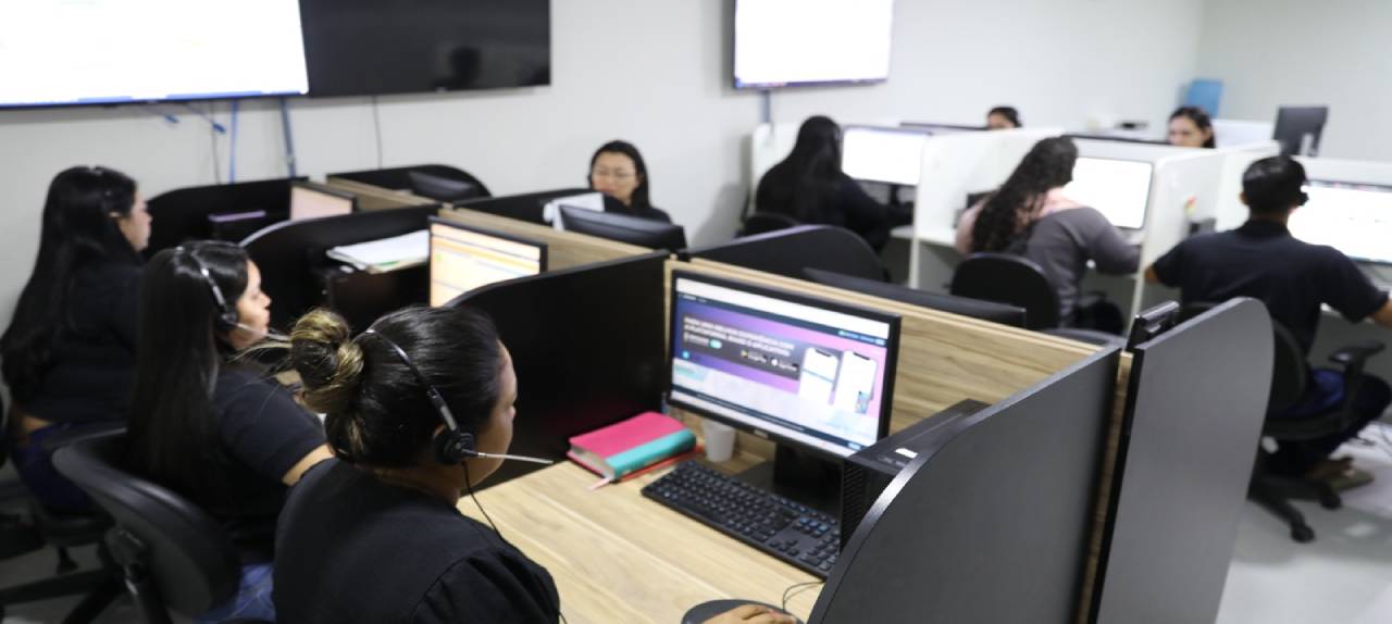 No momento, você está visualizando Call Center da ALERR registra cerca de 150 mil atendimentos em 2025 e amplia acesso à população