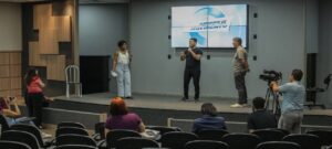 Leia mais sobre o artigo Primeiro programa de auditório da TV ALERR estreia nesta sexta-feira (30)