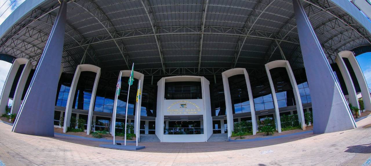 No momento, você está visualizando De pioneiros a novas gerações, servidores fortalecem a ALERR