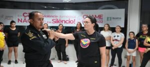 Leia mais sobre o artigo Curso de defesa pessoal do Chame reúne mulheres em nova turma de 2026