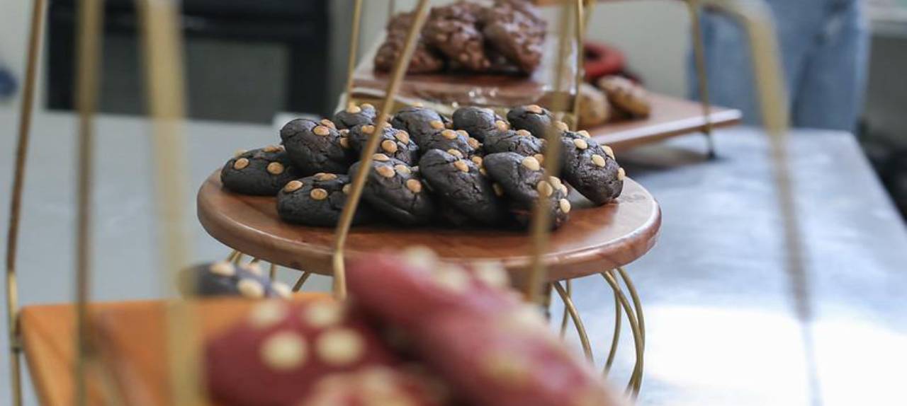 No momento, você está visualizando Escolegis forma novos empreendedores com curso de cookies