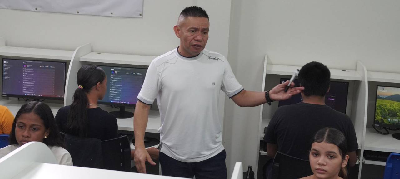 No momento, você está visualizando Escolegis abre inscrições para cursos de informática nesta sexta-feira (3)