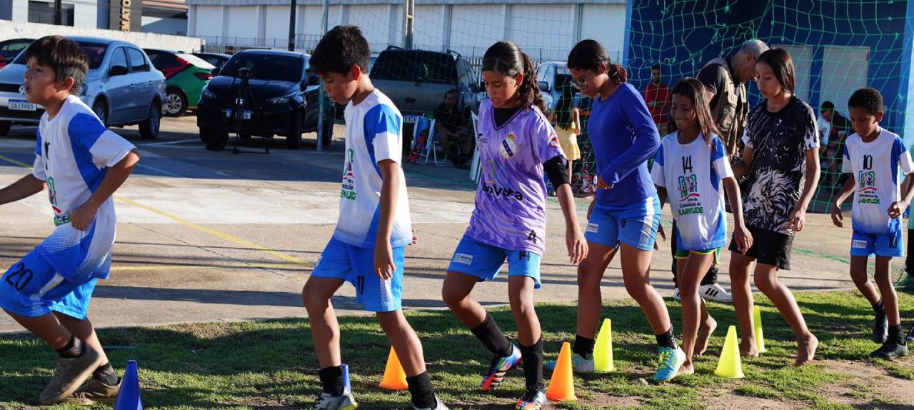 No momento, você está visualizando Campeonato Interpolos mobiliza atletas do CCJuv em preparação para competição