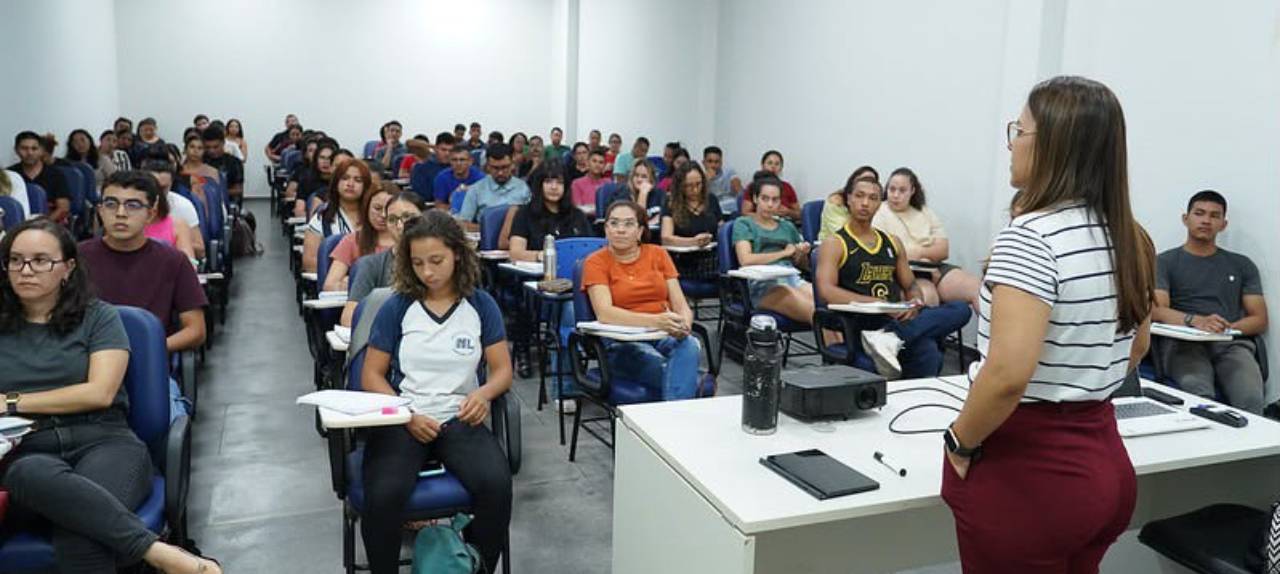 No momento, você está visualizando Escolegis oferta 50 vagas em preparatório para o concurso público da ALERR